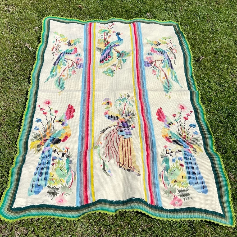 VINTAGE Peacock Bird Handmade Needlepoint Crochet Throw Blanket Afghan
